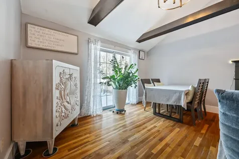 8 Ross Farm Road Albany NH 03818