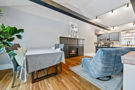 8 Ross Farm Road Albany NH 03818