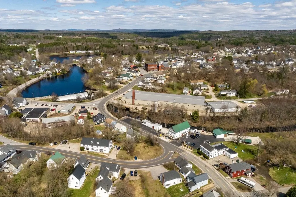 22 Concord Hill Road Pittsfield NH 03263
