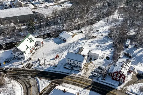 22 Concord Hill Road Pittsfield NH 03263