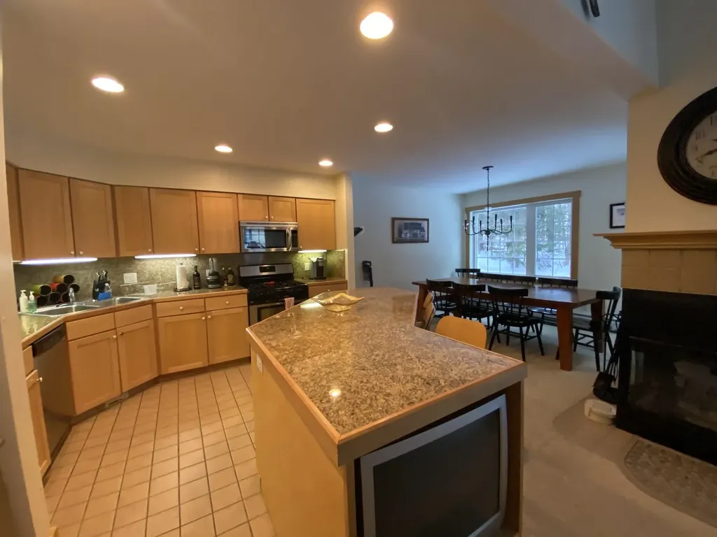 19B Kingswood Road Dover VT 05356