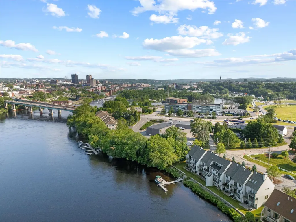 33 River Front Drive Manchester NH 03102