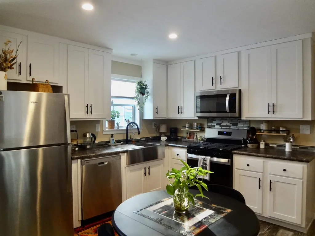 344 Old Lakeshore Road Gilford NH 03249