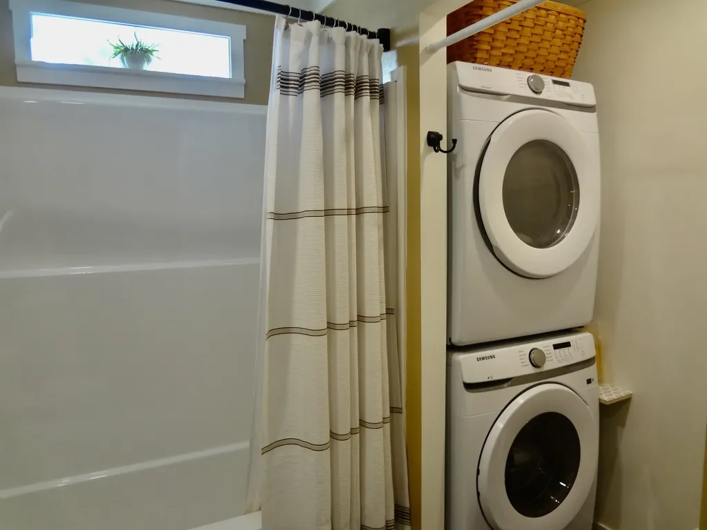 344 Old Lakeshore Road Gilford NH 03249