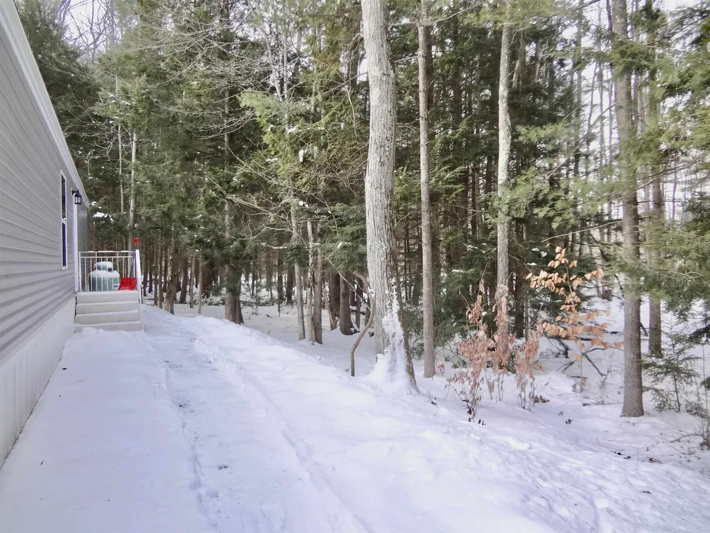 344 Old Lakeshore Road Gilford NH 03249