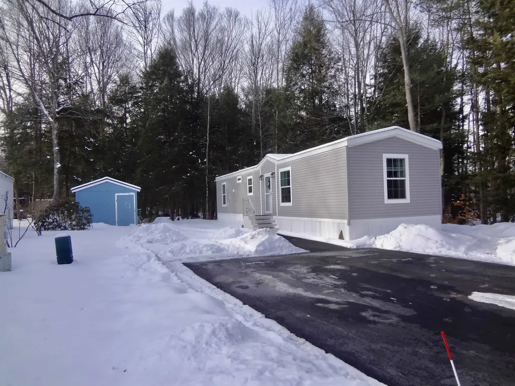 344 Old Lakeshore Road Gilford NH 03249