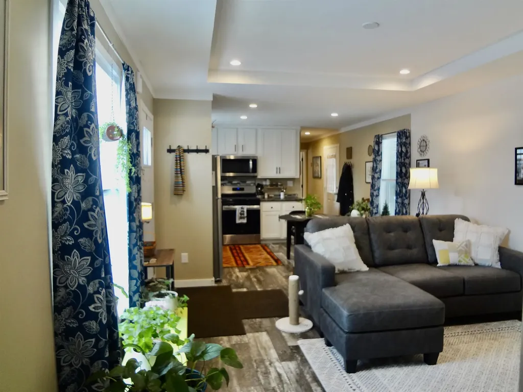 344 Old Lakeshore Road Gilford NH 03249