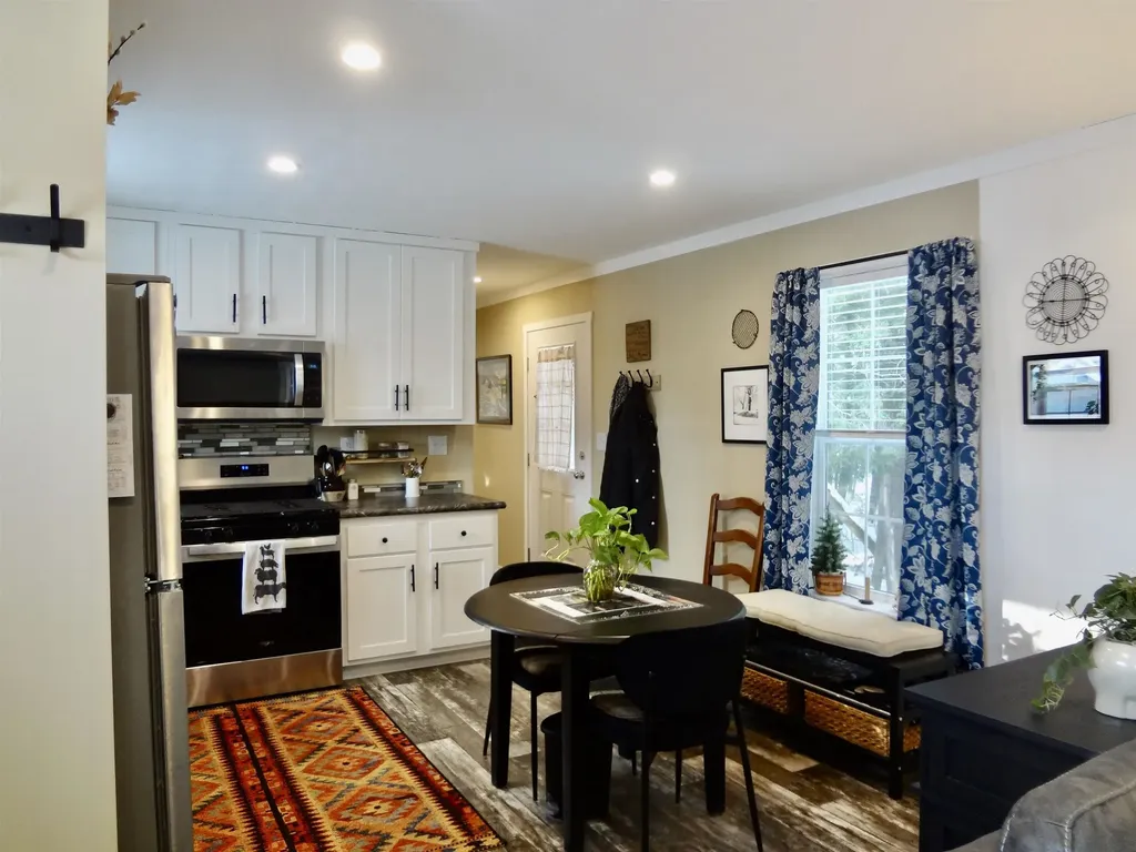 344 Old Lakeshore Road Gilford NH 03249