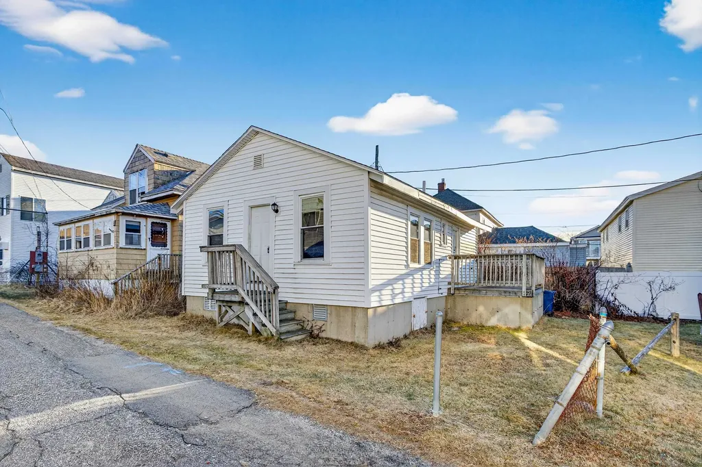 27 Kentville Terrace Hampton NH 03842