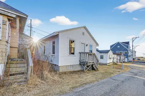 27 Kentville Terrace Hampton NH 03842