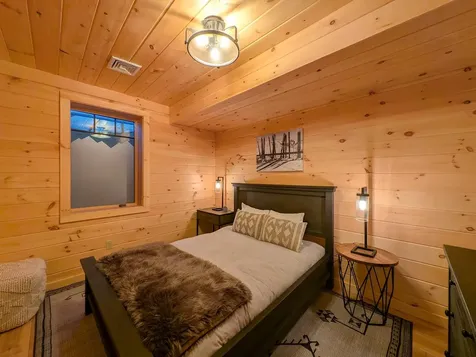 137 South Peak Road Lincoln NH 03251