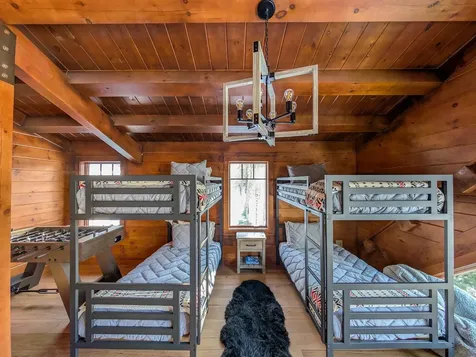 137 South Peak Road Lincoln NH 03251