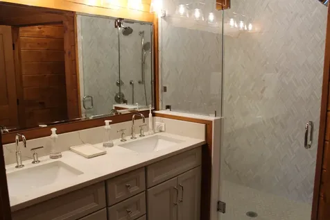 137 South Peak Road Lincoln NH 03251