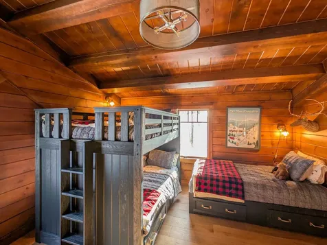 137 South Peak Road Lincoln NH 03251