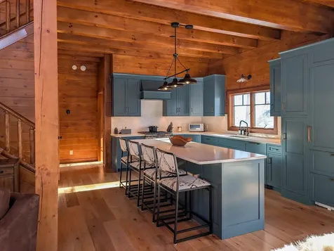 137 South Peak Road Lincoln NH 03251