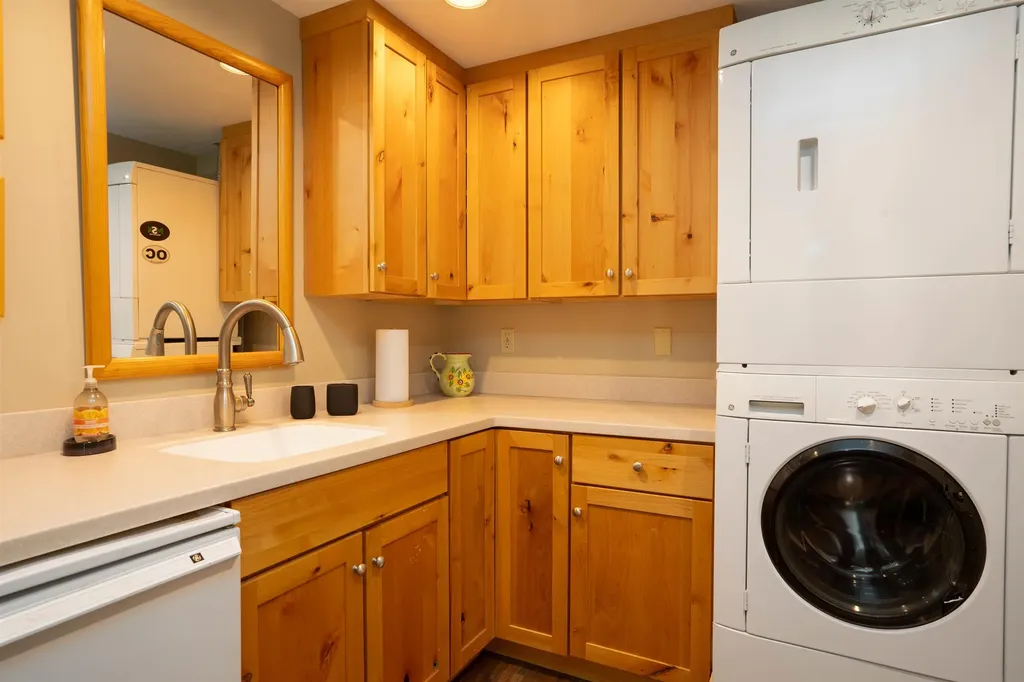 13 Betty Johnson Lane Winhall VT 05340
