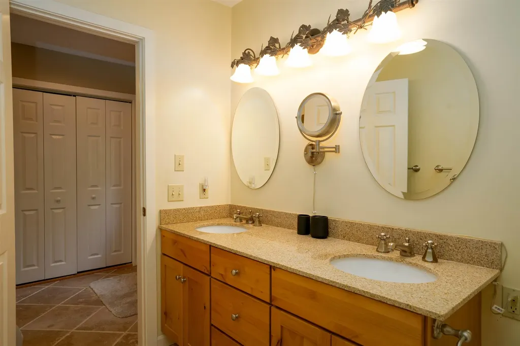 13 Betty Johnson Lane Winhall VT 05340