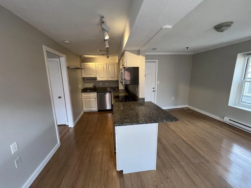 90 Fleet Street Portsmouth NH 03801