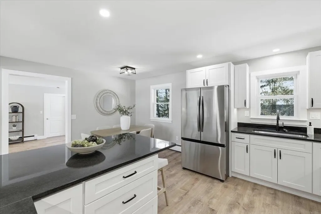 8 Park Drive Bedford NH 03110