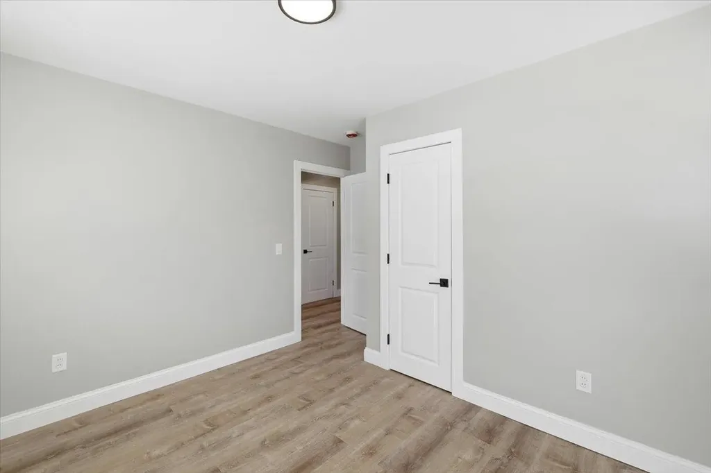 8 Park Drive Bedford NH 03110