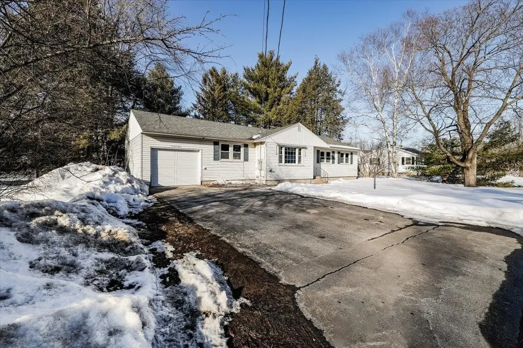 8 Park Drive Bedford NH 03110