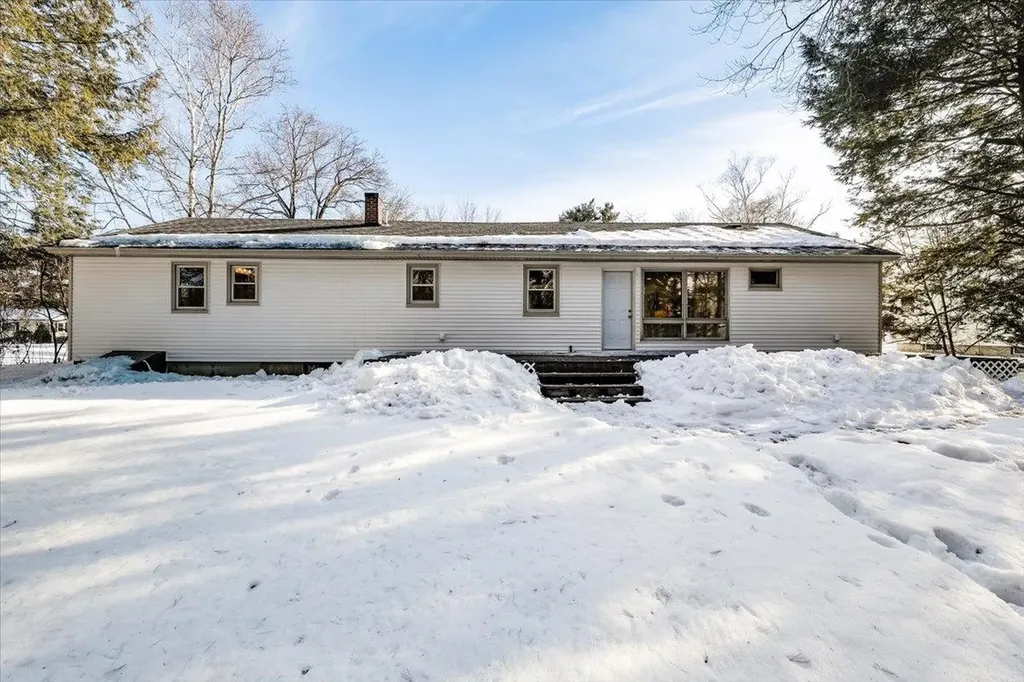 8 Park Drive Bedford NH 03110