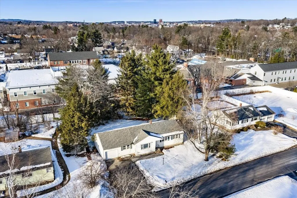 8 Park Drive Bedford NH 03110