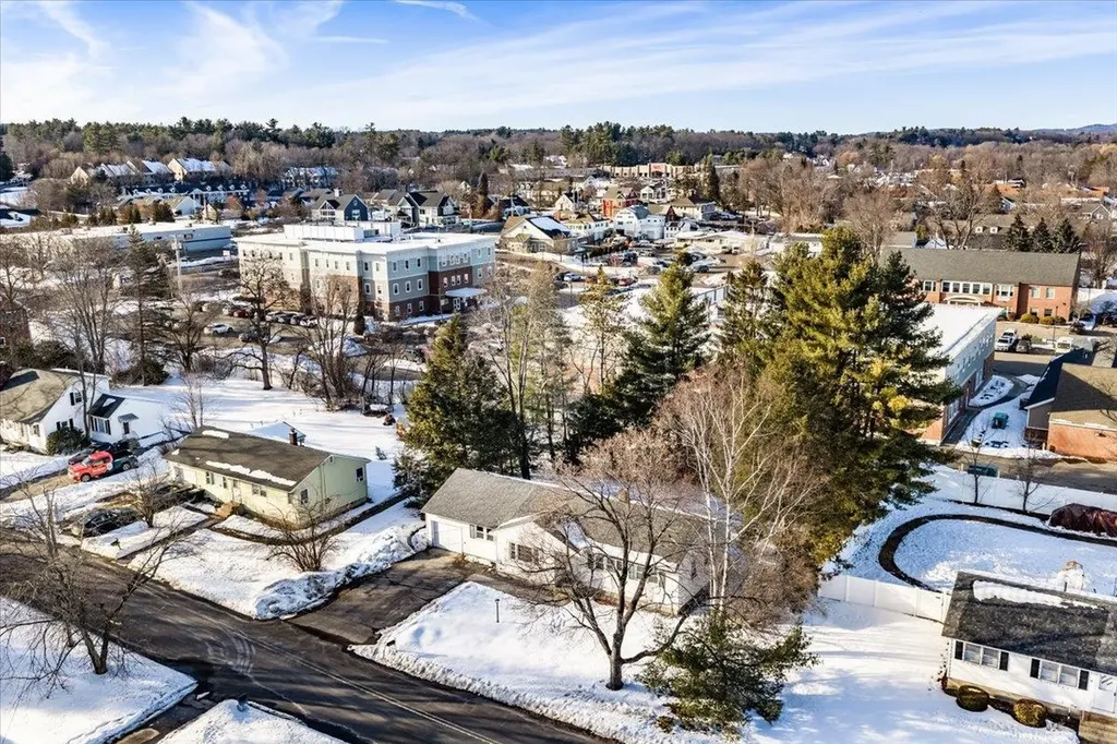 8 Park Drive Bedford NH 03110