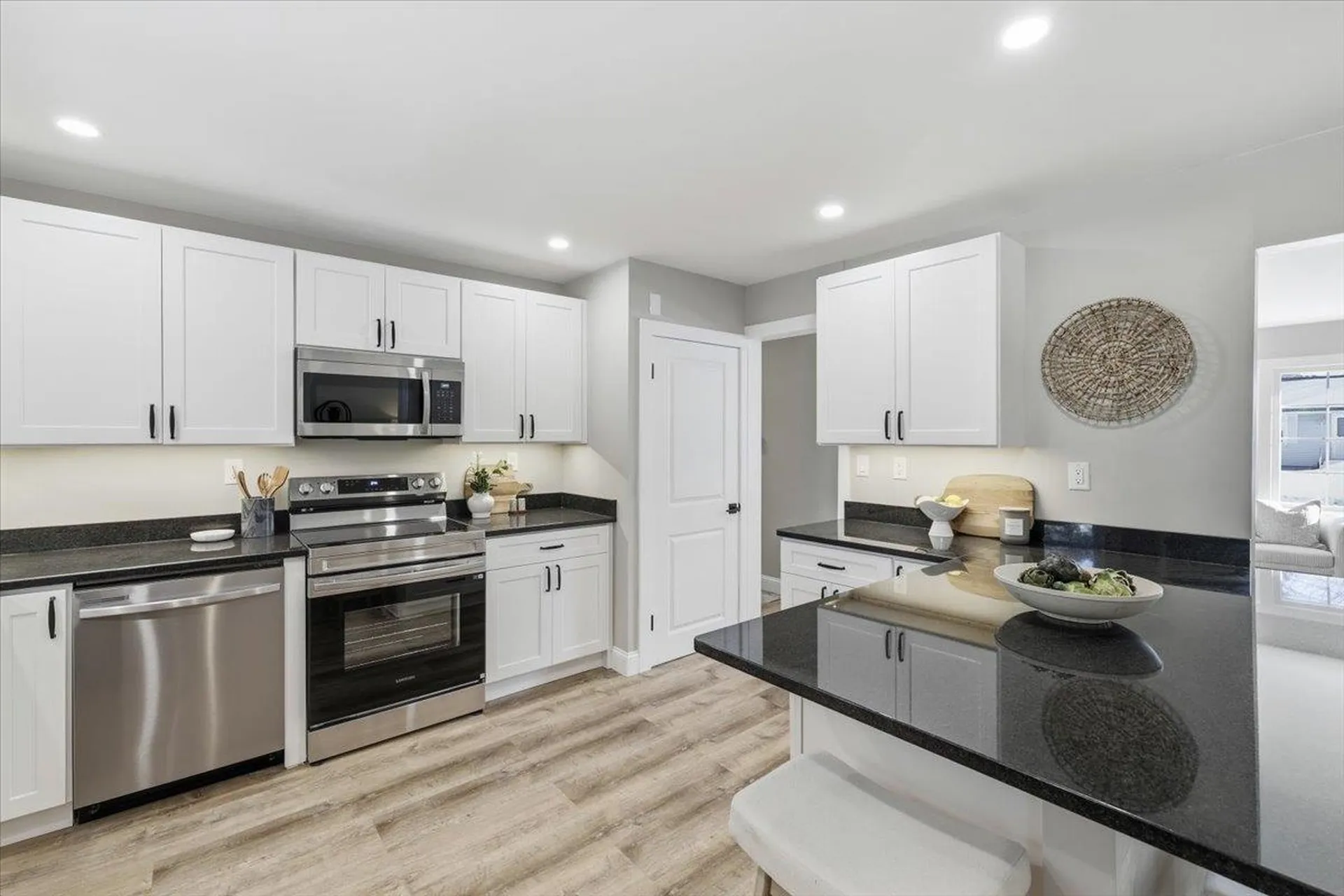 8 Park Drive Bedford NH 03110