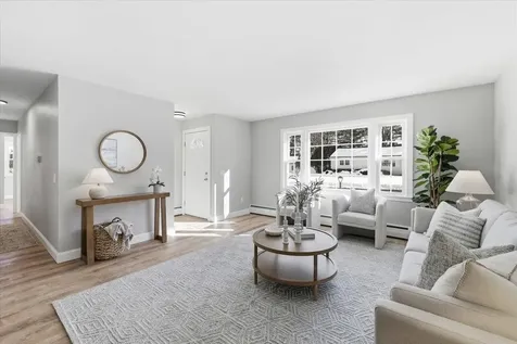 8 Park Drive Bedford NH 03110