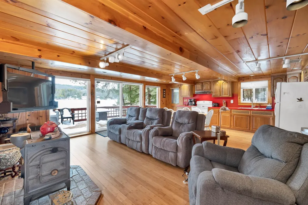 9 Patriot Lane Sanbornton NH 03269