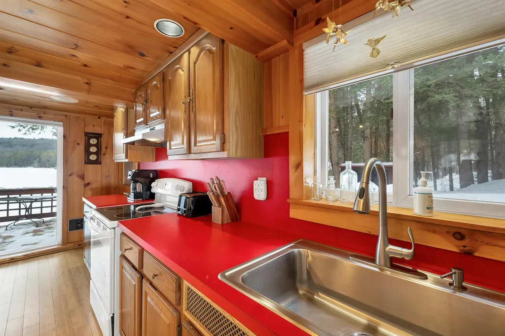 9 Patriot Lane Sanbornton NH 03269