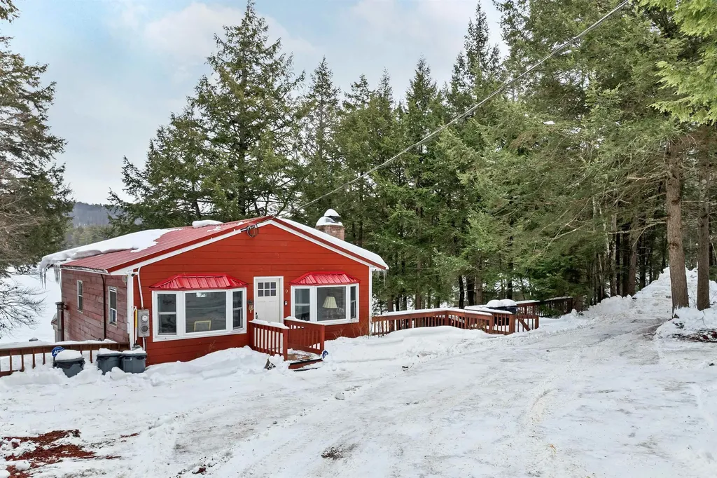 9 Patriot Lane Sanbornton NH 03269