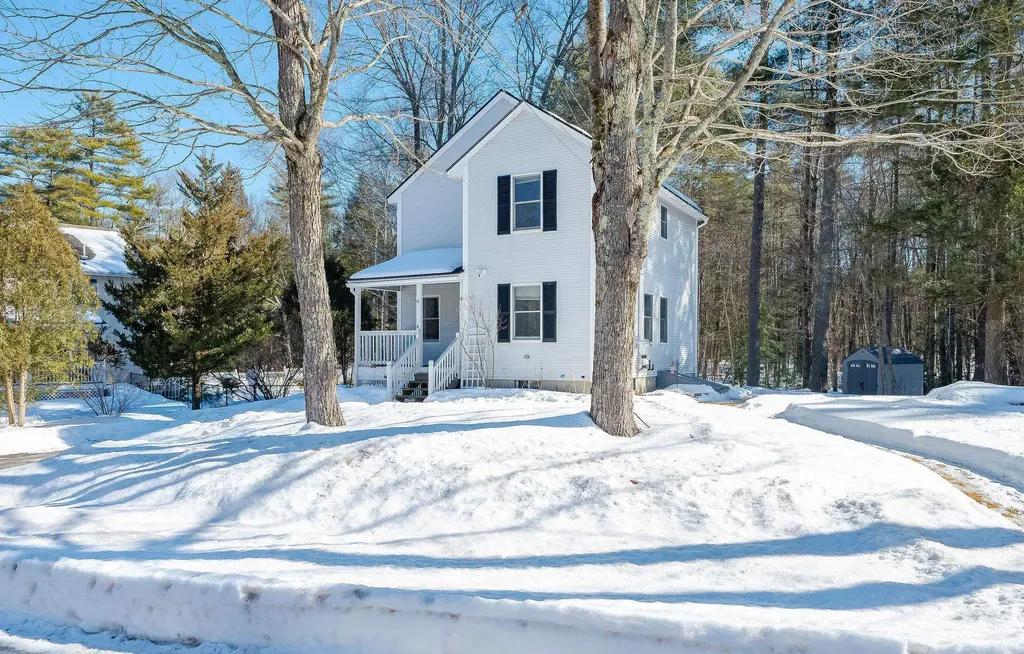 40 Howard Brook Drive Rochester NH 03867