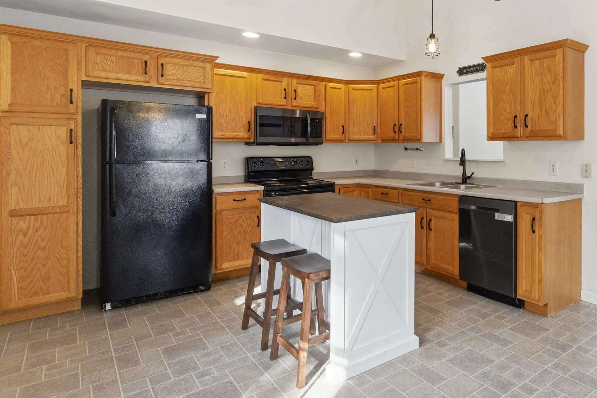 2 Oak Court Northwood NH 03261