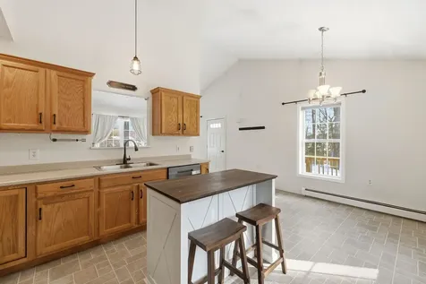 2 Oak Court Northwood NH 03261