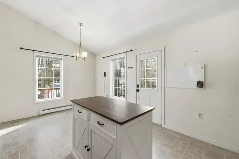 2 Oak Court Northwood NH 03261