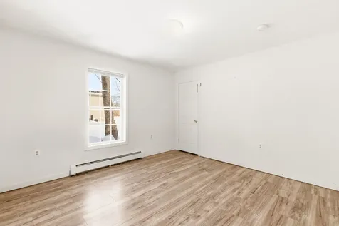 2 Oak Court Northwood NH 03261