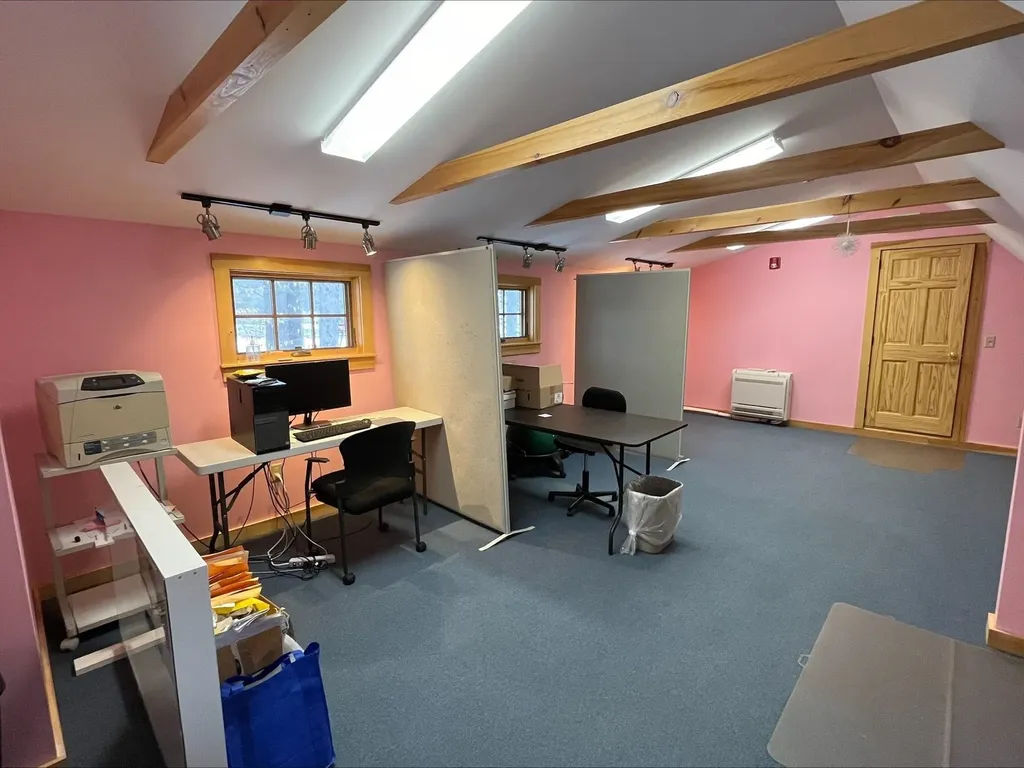 290 East Side Road Conway NH 03818