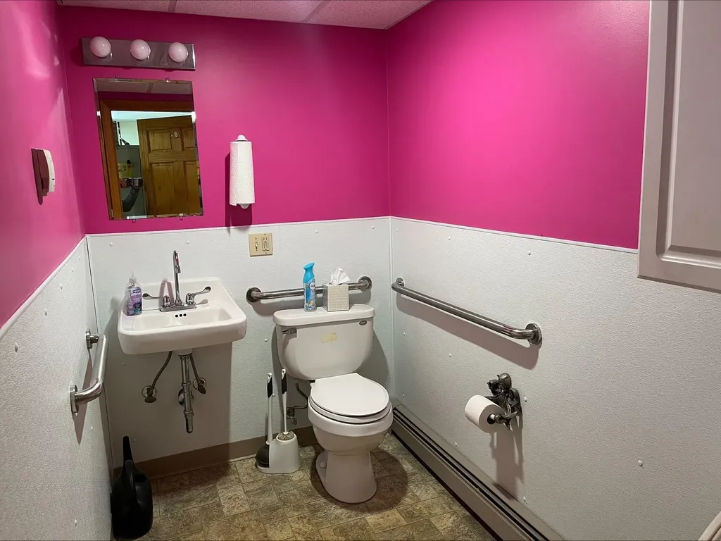 290 East Side Road Conway NH 03818