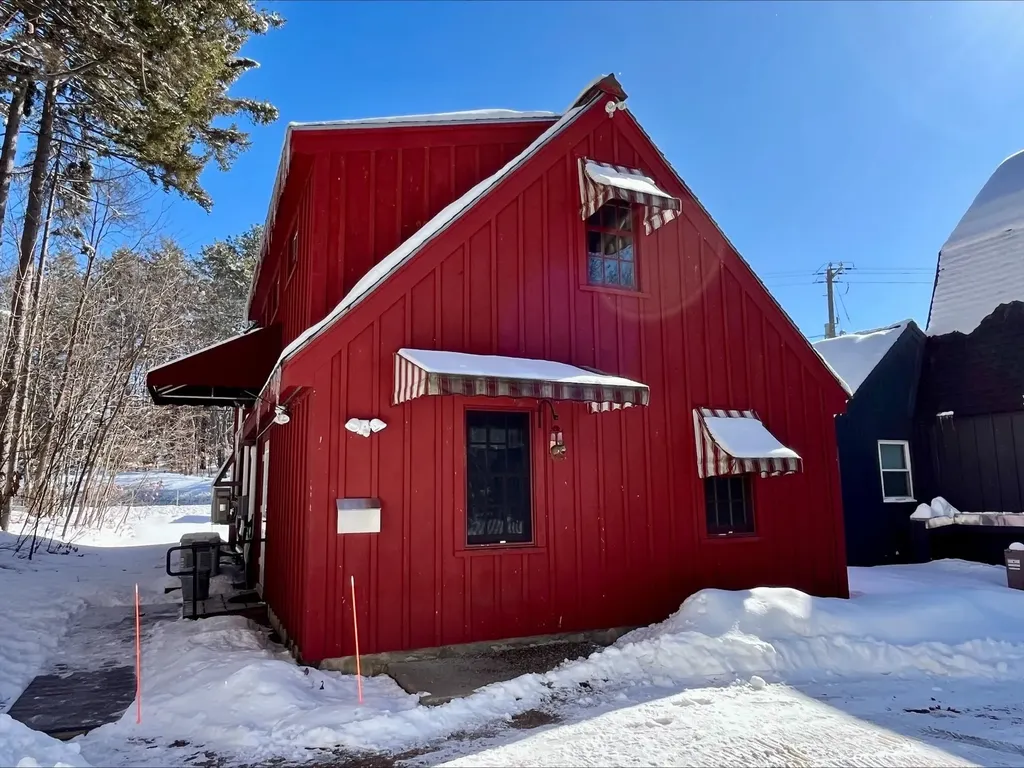 290 East Side Road Conway NH 03818