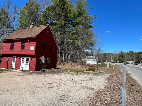 290 East Side Road Conway NH 03818