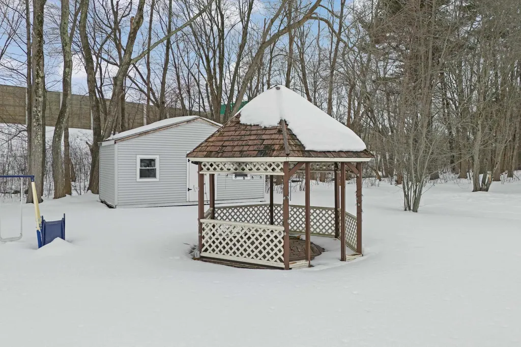 50 Haigh Avenue Salem NH 03079