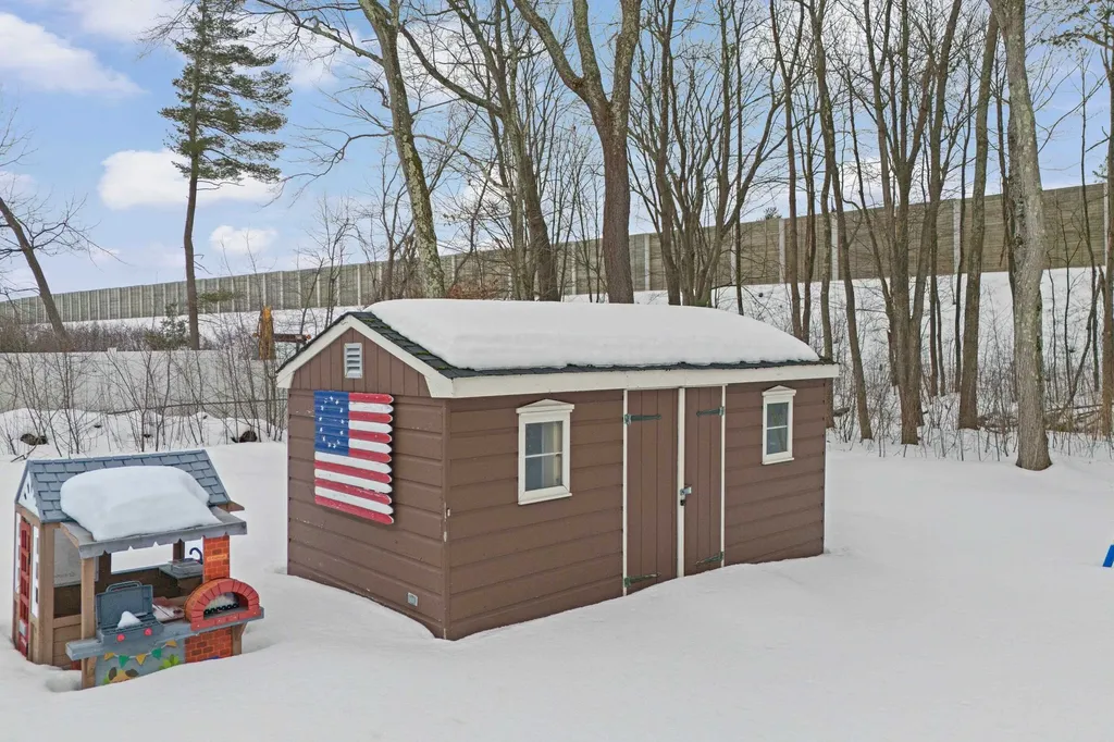 50 Haigh Avenue Salem NH 03079