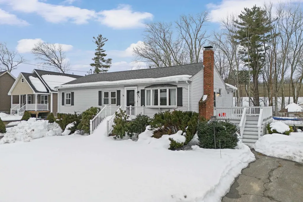 50 Haigh Avenue Salem NH 03079
