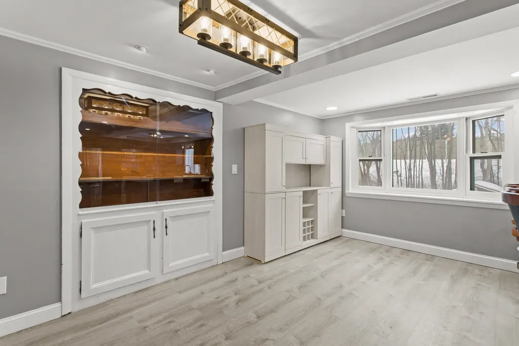 50 Haigh Avenue Salem NH 03079