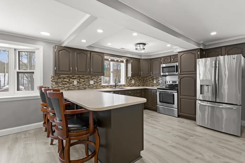 50 Haigh Avenue Salem NH 03079