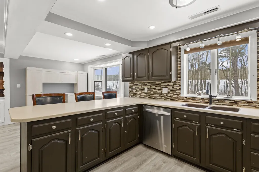 50 Haigh Avenue Salem NH 03079