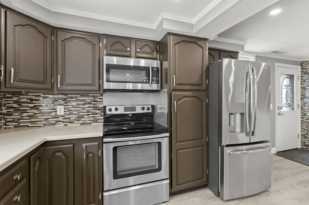 50 Haigh Avenue Salem NH 03079