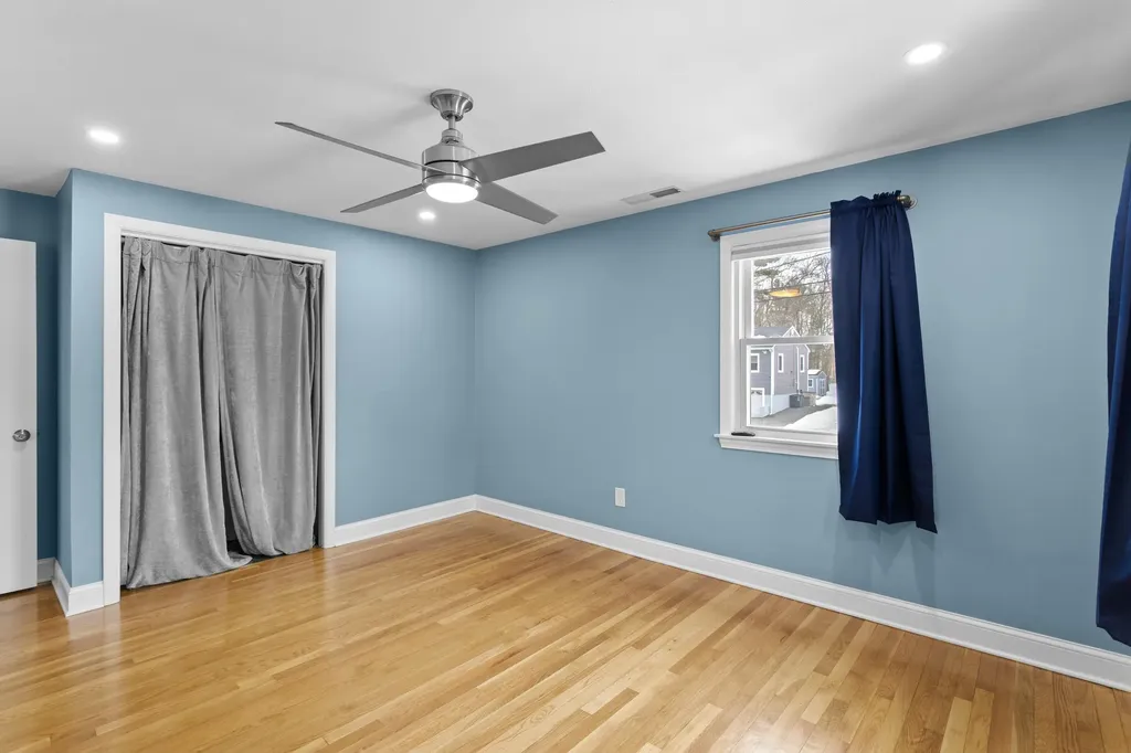 50 Haigh Avenue Salem NH 03079